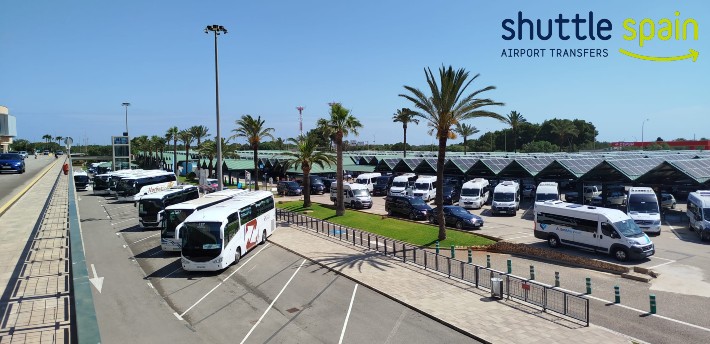 Traslados Aeropuerto Menorca Reserva tus Traslados Aeropuerto Menorca con Shuttle Spain Transfers, el mejor servicio y los mejor precios Shuttle Menorca, Menorca Airport Transfers. ¡Shuttle Menorca - Servicio compartido disponible sólo desde Abril hasta Octubre! El servicio de Shuttle Menorca - traslado compartido sólo realiza paradas en hoteles y complejos turísticos ya asignados, no en direcciones privadas. En caso de estar alojado en un establecimiento sin parada de nuestro Shuttle, debe indicarnos su dirección y nosotros le asignamos su parada más cercana. Los traslados privados y Menorca Transfers Services le dejarán y/o recogerán en la puerta donde usted se encuentre hospedado. Traslados Aeropuerto Menorca Reserva tus Traslados Aeropuerto Menorca con Shuttle Spain Transfers, el mejor servicio y los mejor precios Shuttle Menorca, Menorca Airport Transfers.